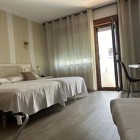 טורלאבגה Hotel Marques De Santillana מראה חיצוני תמונה