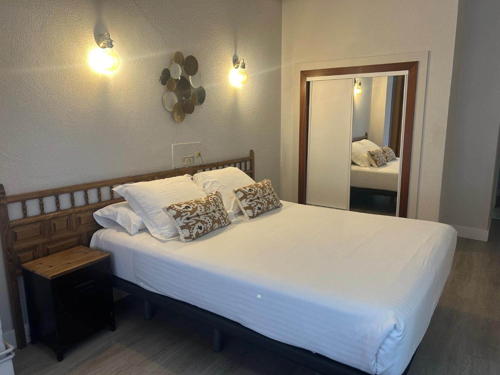 טורלאבגה Hotel Marques De Santillana מראה חיצוני תמונה