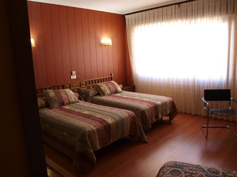 טורלאבגה Hotel Marques De Santillana מראה חיצוני תמונה